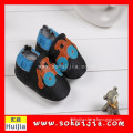 chinese sample welcome reasonable price Embroidered kids wholesale shoes with baby boy